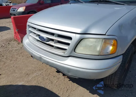 2002 Ford F-150 Xl/Xlt из США, поврежденный, VIN 1FTRX17202NB83745